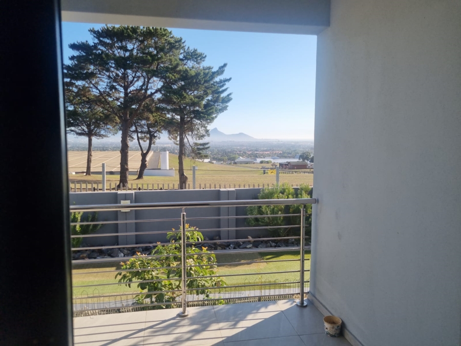 3 Bedroom Property for Sale in Baronetcy Estate Western Cape
